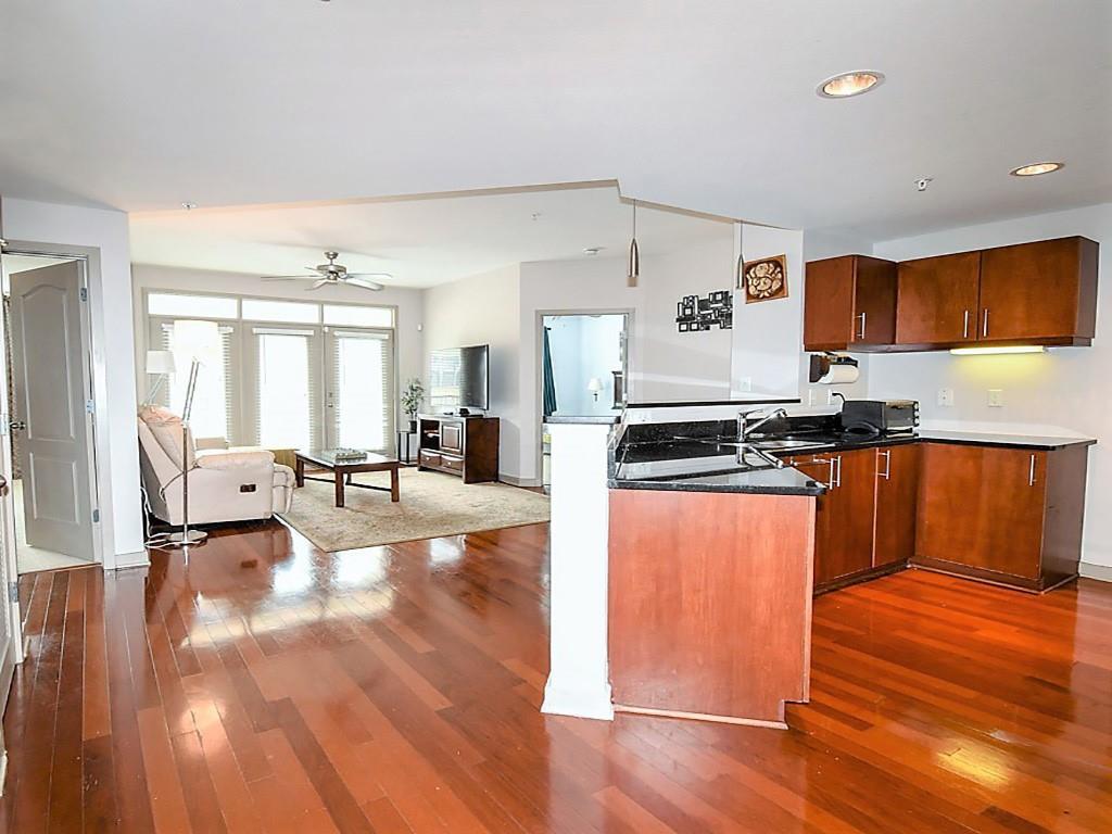 390 17th Street - Photo 1