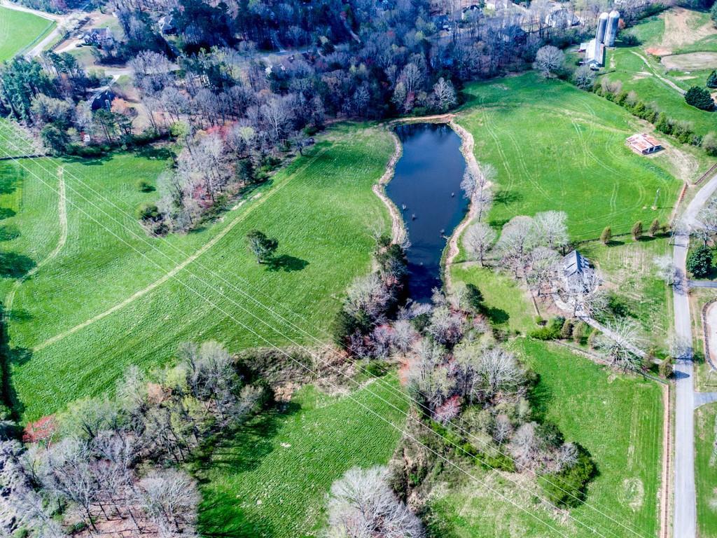 210 Bobo Lane - Photo 1