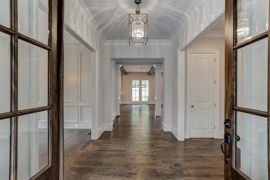 1011 Peachtree Battle Circle - Photo 1