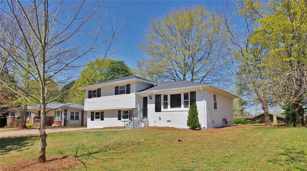 2882 Valley Ridge Drive - Photo 1