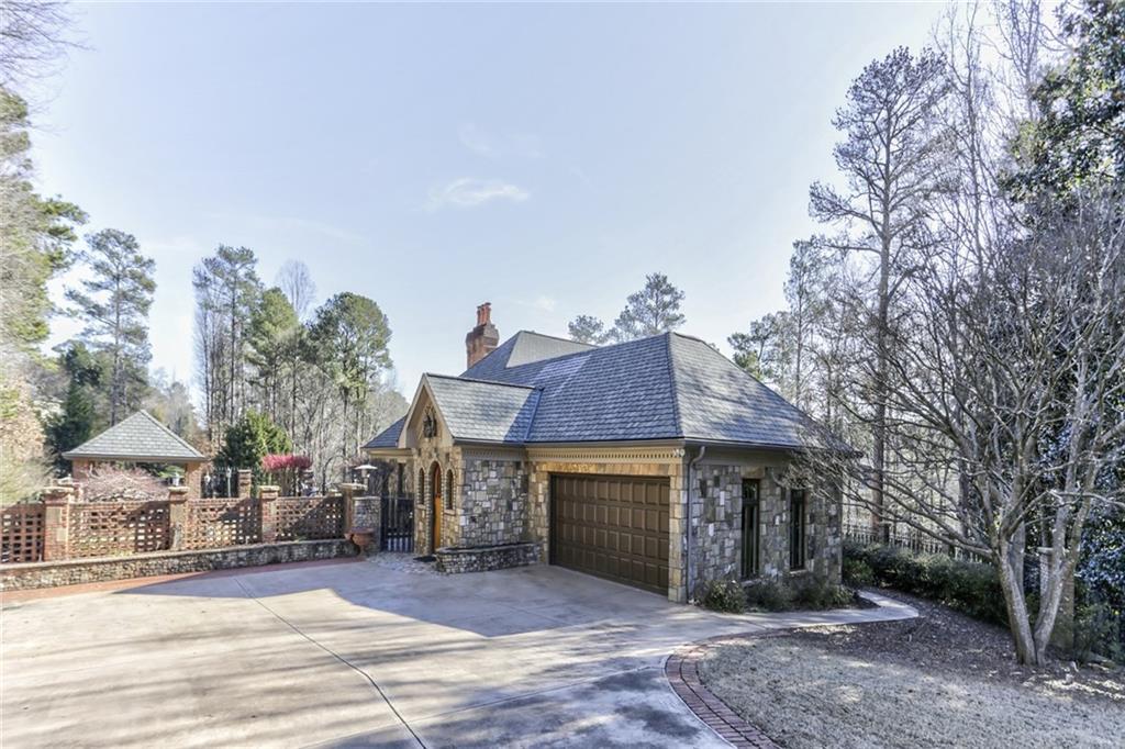 3883 Fairfax Court - Photo 1