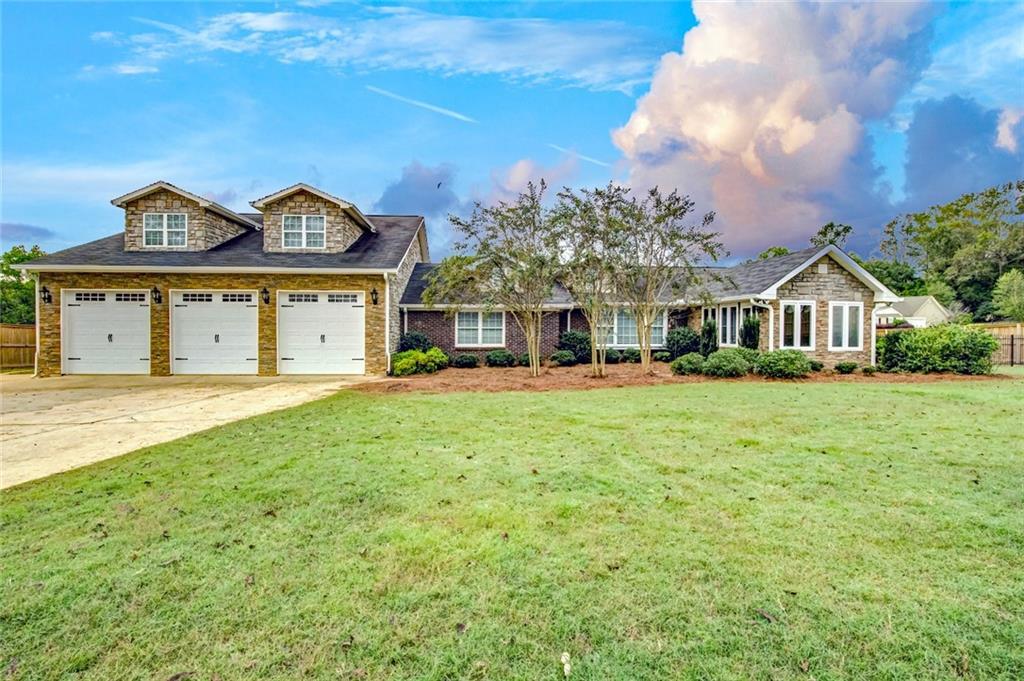 881 Jackson Trail Road - Photo 1