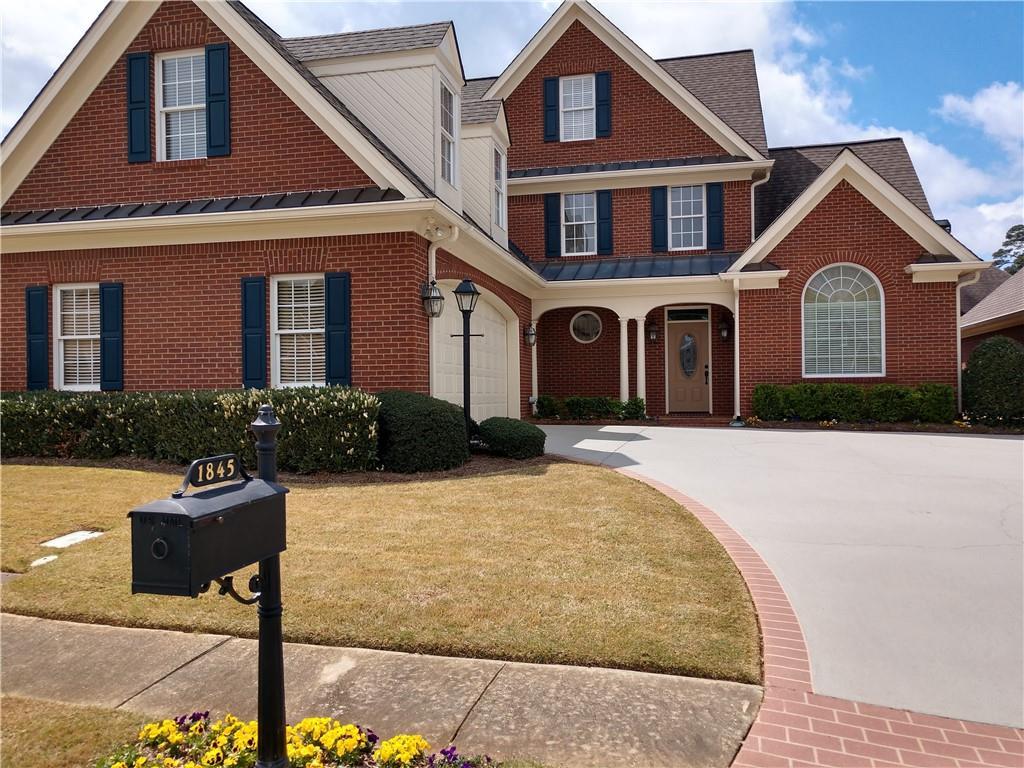 1845 Glenhurst Drive - Photo 1