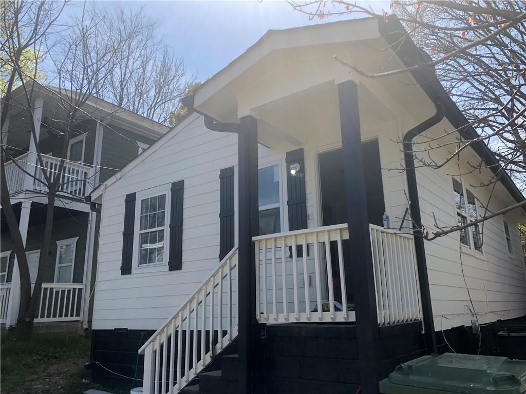861 Sims Street - Photo 1