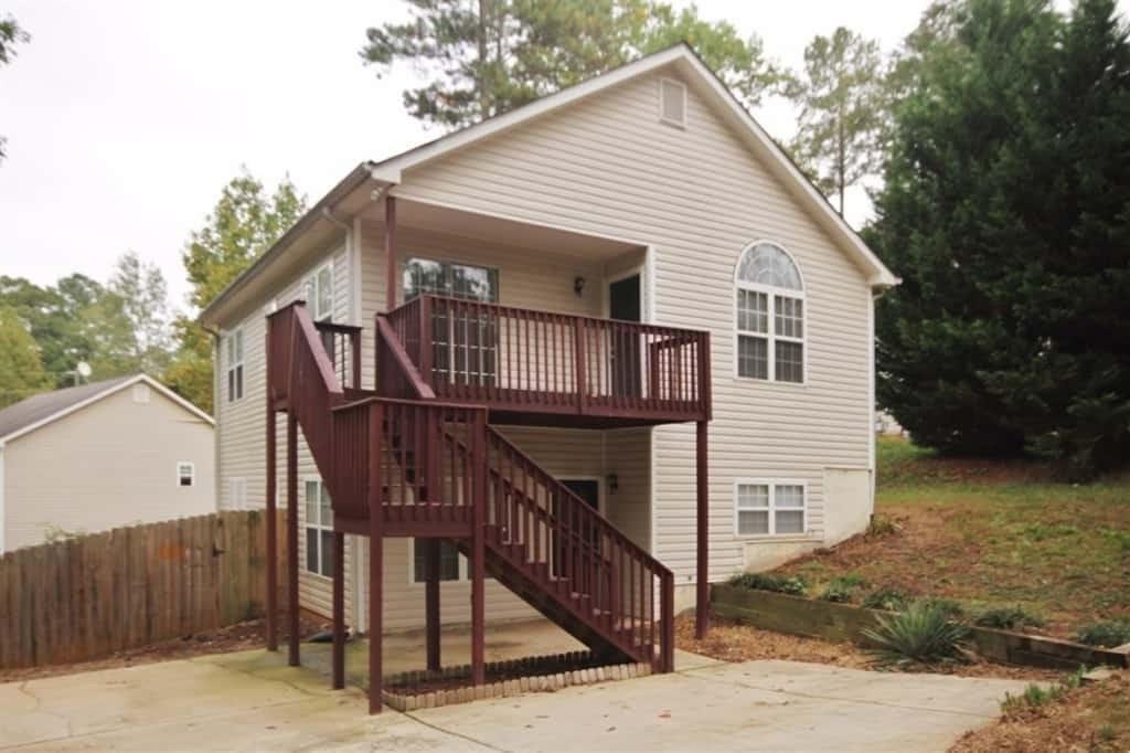 8815 Fairlane Trail - Photo 1