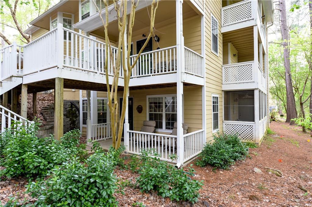 3960 Riverlook Parkway - Photo 1
