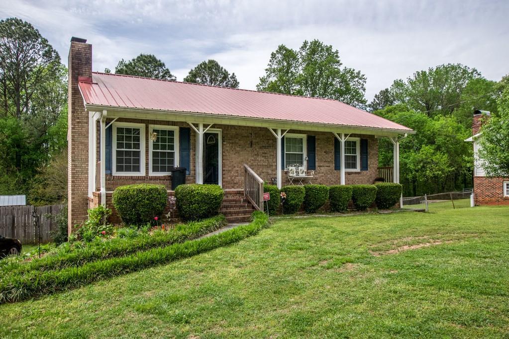 393 Mountain View Road - Photo 1