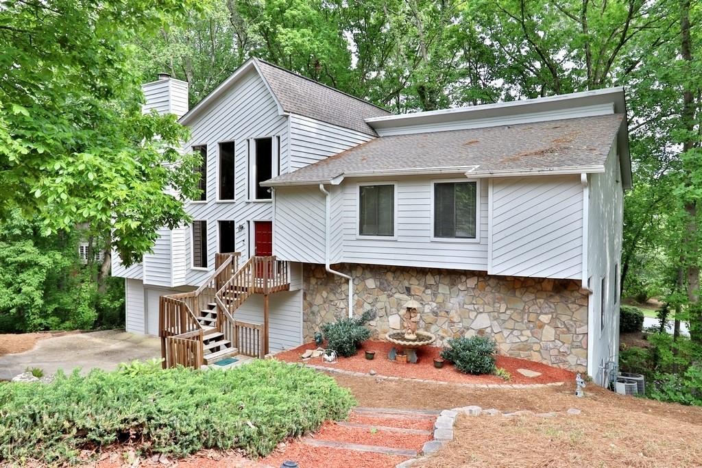 320 Spring Ridge Trace - Photo 1