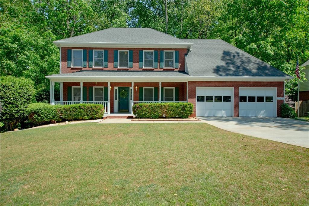 592 Hilton Avenue - Photo 1