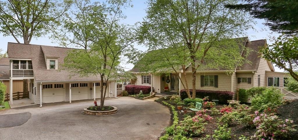 4194 Sinclair Shores Road - Photo 1