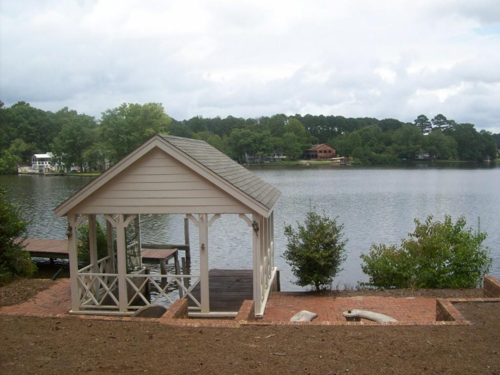 111 Lake Point Drive - Photo 1
