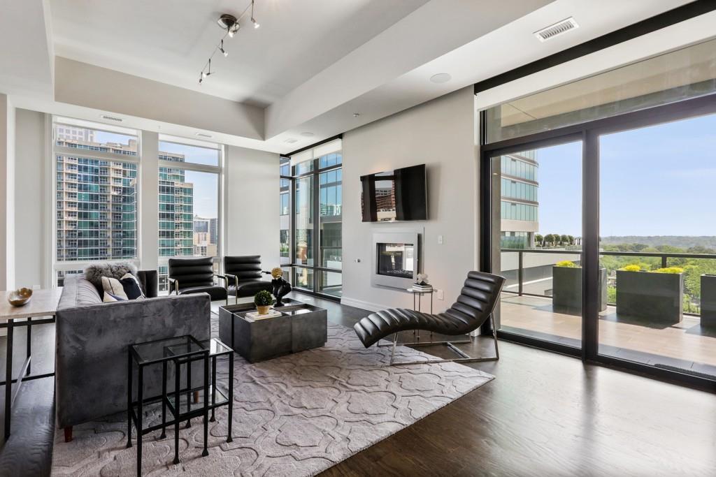 867 Peachtree Street - Photo 1