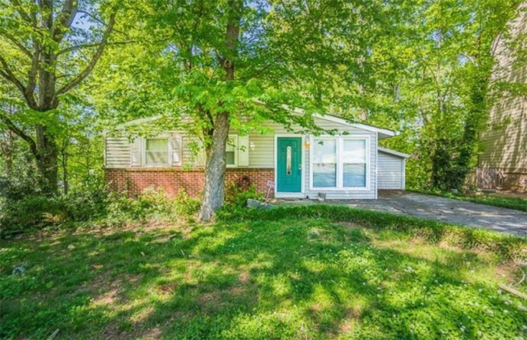 2759 Skyland Drive - Photo 1
