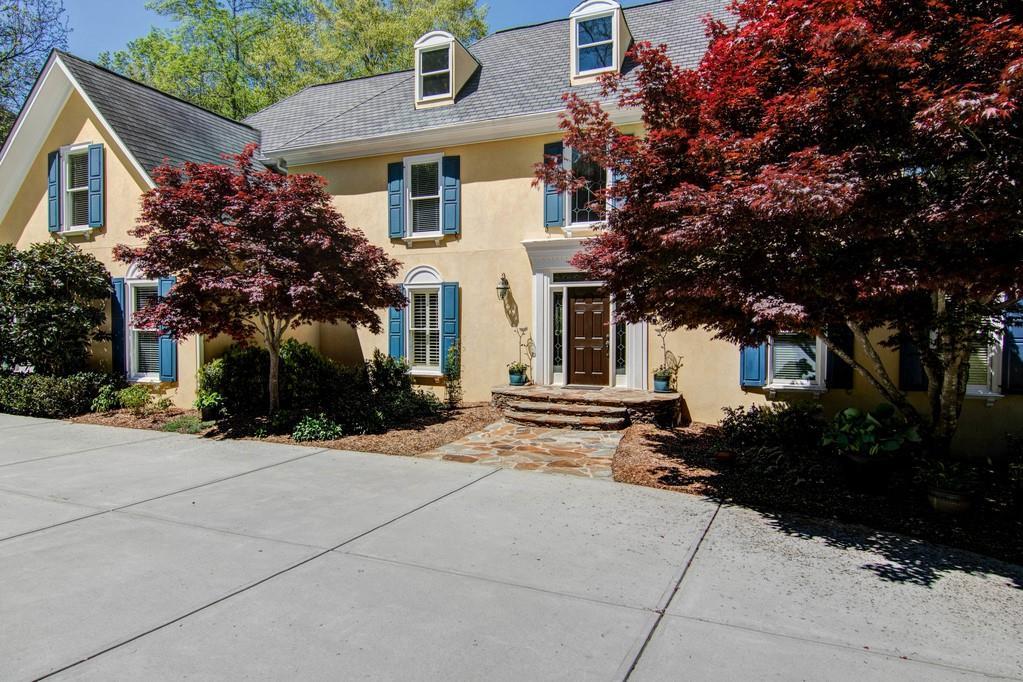 8450 Valemont Drive - Photo 1