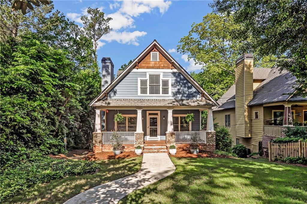 2101 Cavanaugh Avenue - Photo 1