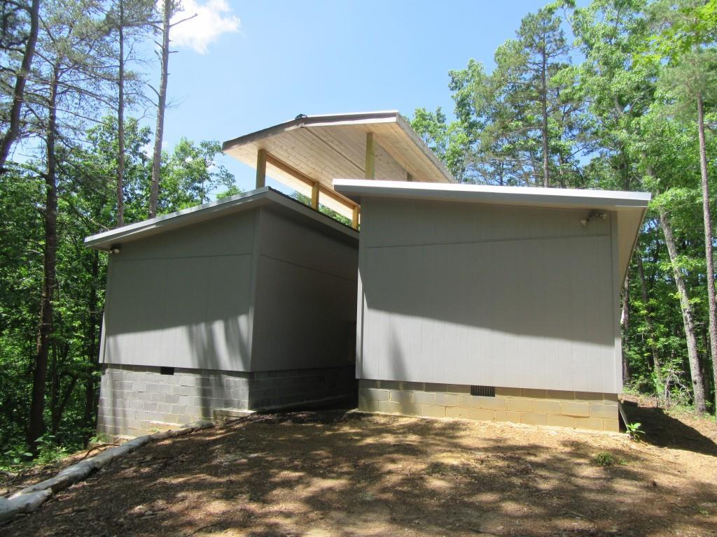 653 Anderson Dr - Photo 1