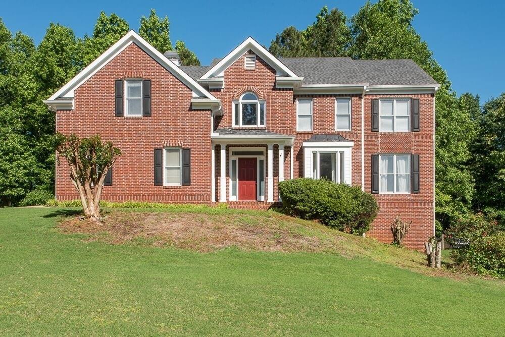 4645 Hamptons Drive - Photo 1