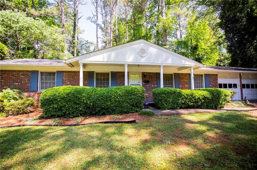 558 Stonewood Drive - Photo 1