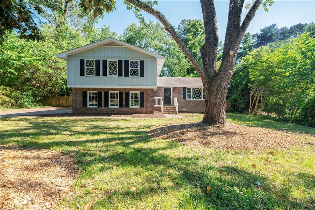 4135 Meadow Way - Photo 1