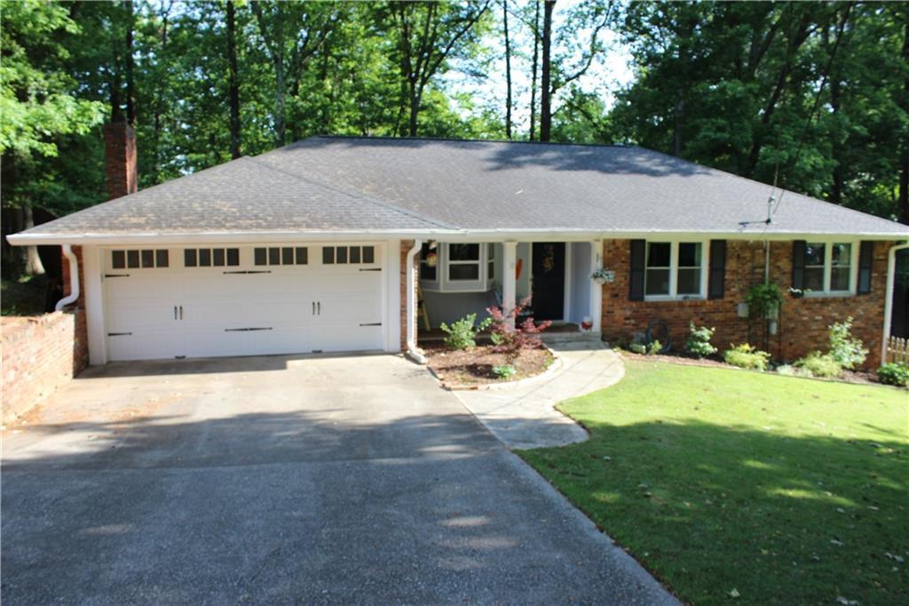 615 Patrick Place - Photo 1