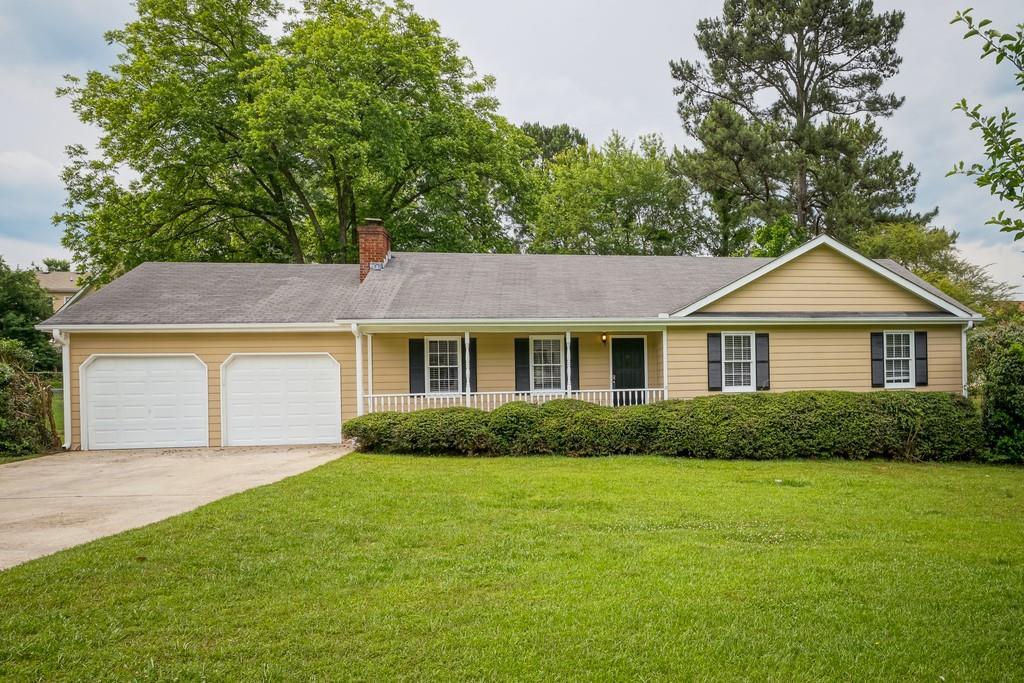 1221 Eli Lane - Photo 1