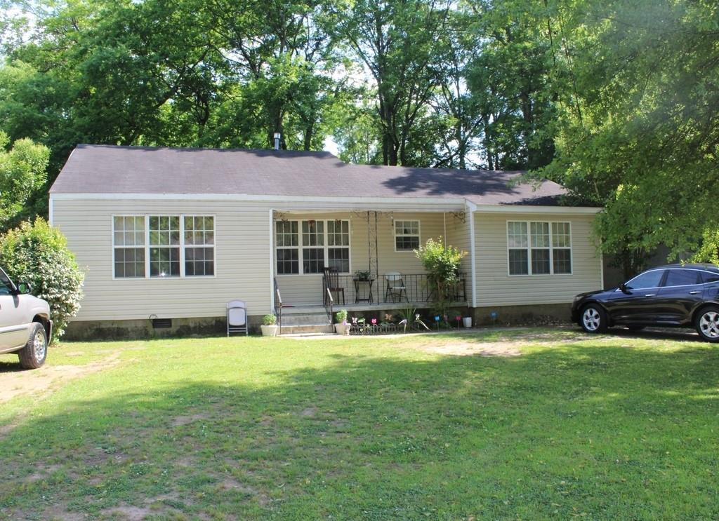 325 Girard Avenue - Photo 1
