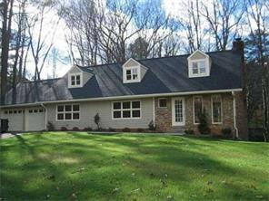 310 Amherst Court - Photo 1