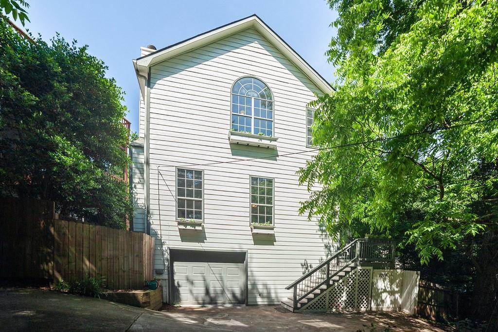 1024 Greenwood Avenue - Photo 1