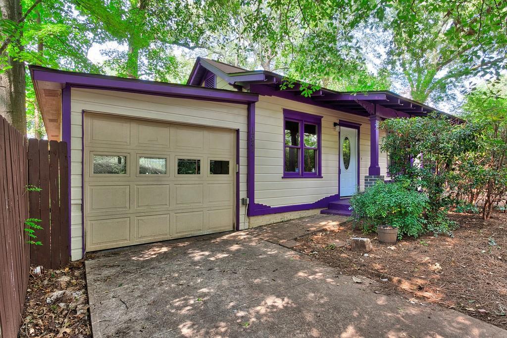 1321 Mcclelland Avenue - Photo 1
