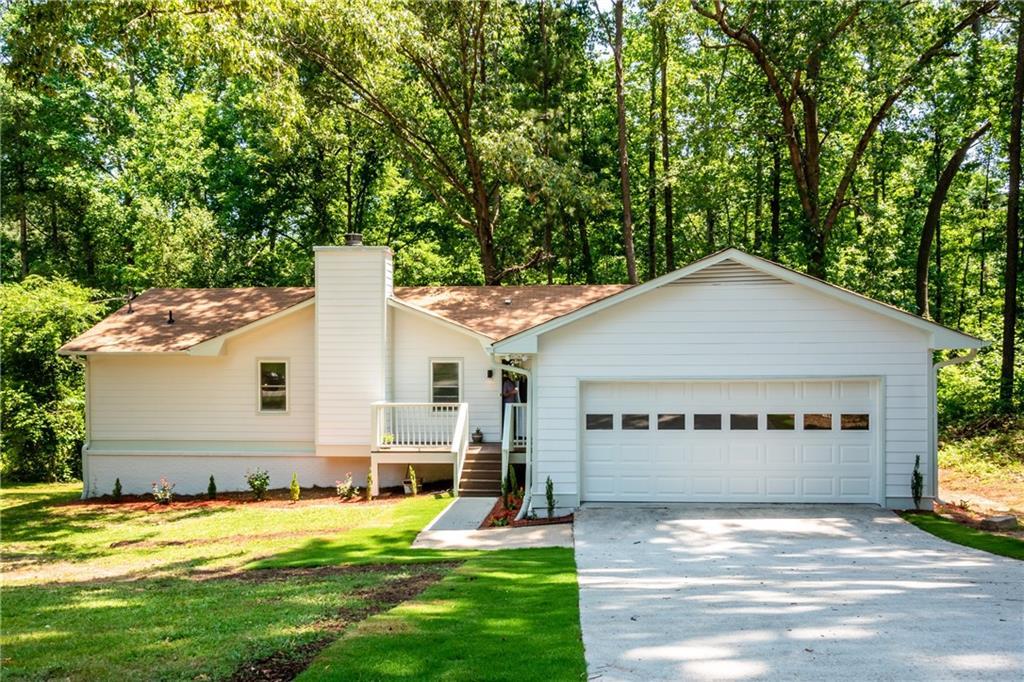 2690 Shady Hill Court - Photo 1