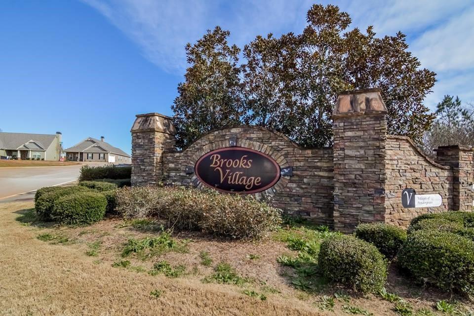 110 Brooks Village Drive - Photo 1