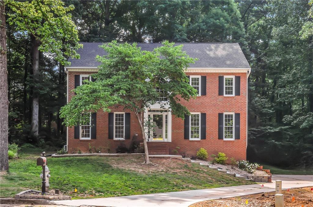 372 Lombard Drive - Photo 1