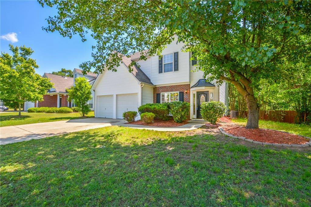 1557 Silver Ridge Drive - Photo 1