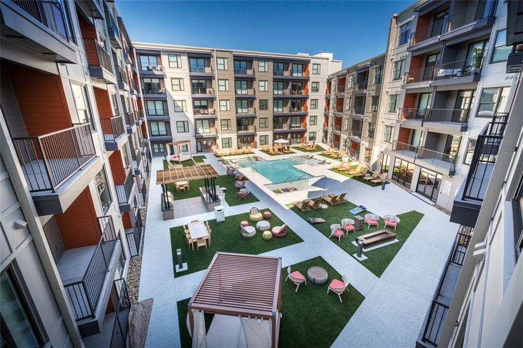 720 Ralph Mcgill Boulevard - Photo 1