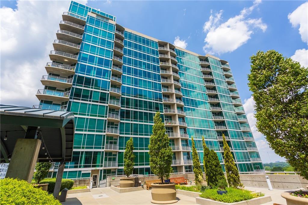 943 Peachtree Street - Photo 1