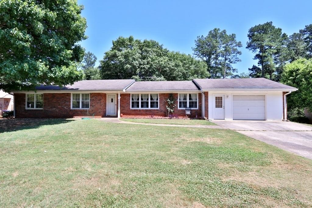 1075 Grimes Bridge Road - Photo 1