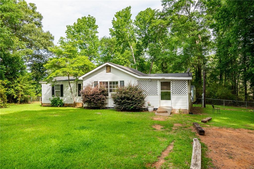 105 Magnolia Circle - Photo 1