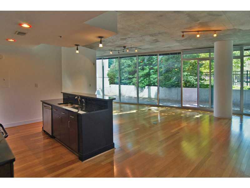 44 Peachtree Place - Photo 1