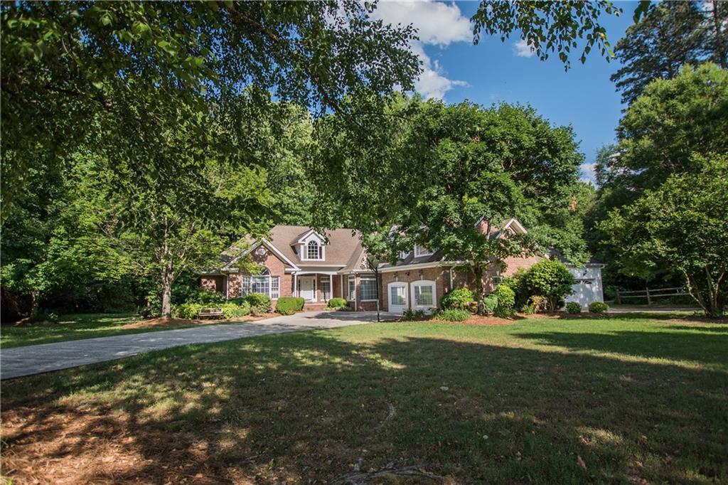 304 Rollie Avenue - Photo 1