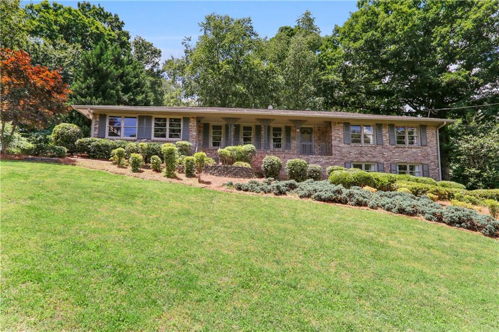 6914 Lockridge Drive - Photo 1