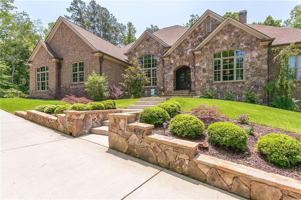 105 Creekview Crossing - Photo 1