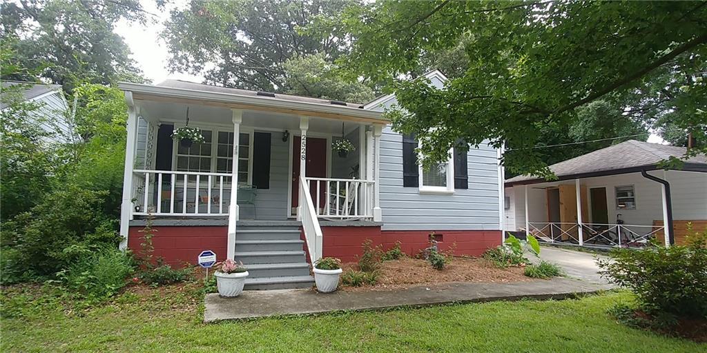 2528 Forrest Avenue - Photo 1