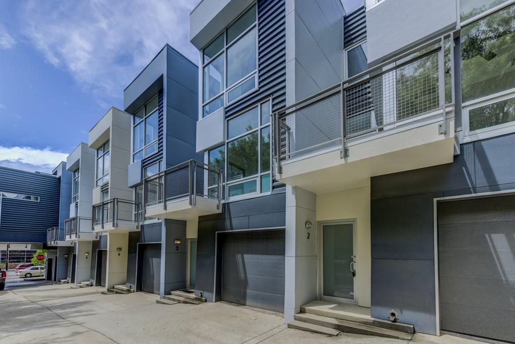 752 Moreland Avenue - Photo 1