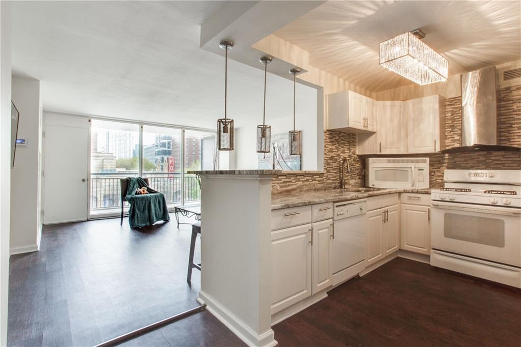 620 Peachtree Street - Photo 1