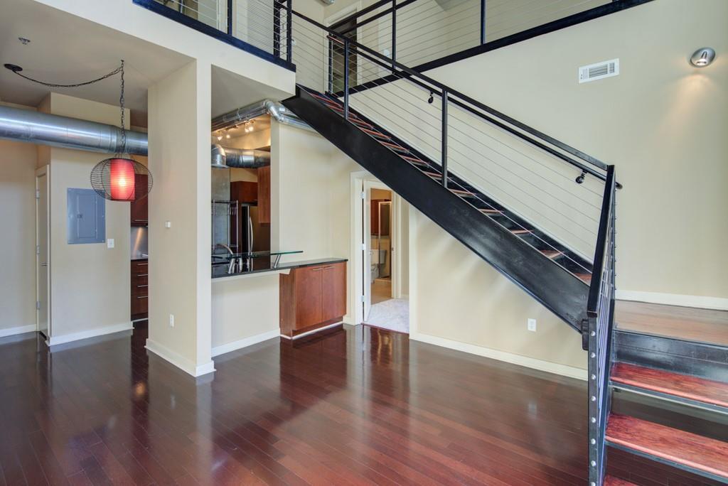 264 19th Street - Photo 1