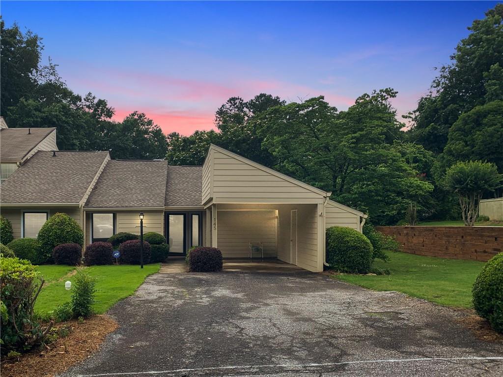 145 Woodhaven Way - Photo 1