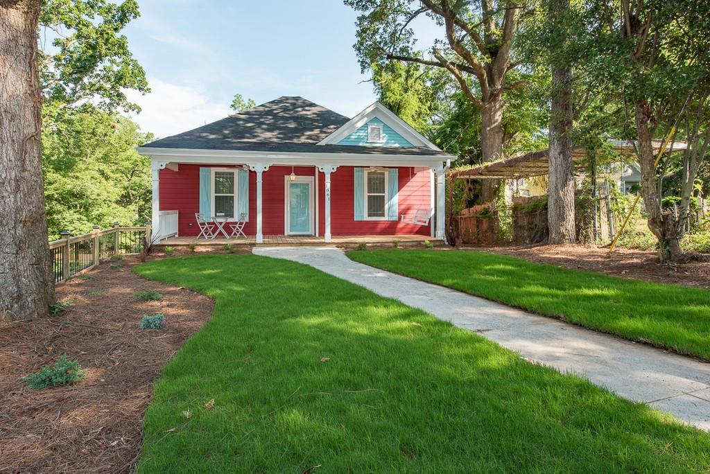 1861 Lakewood Terrace - Photo 1