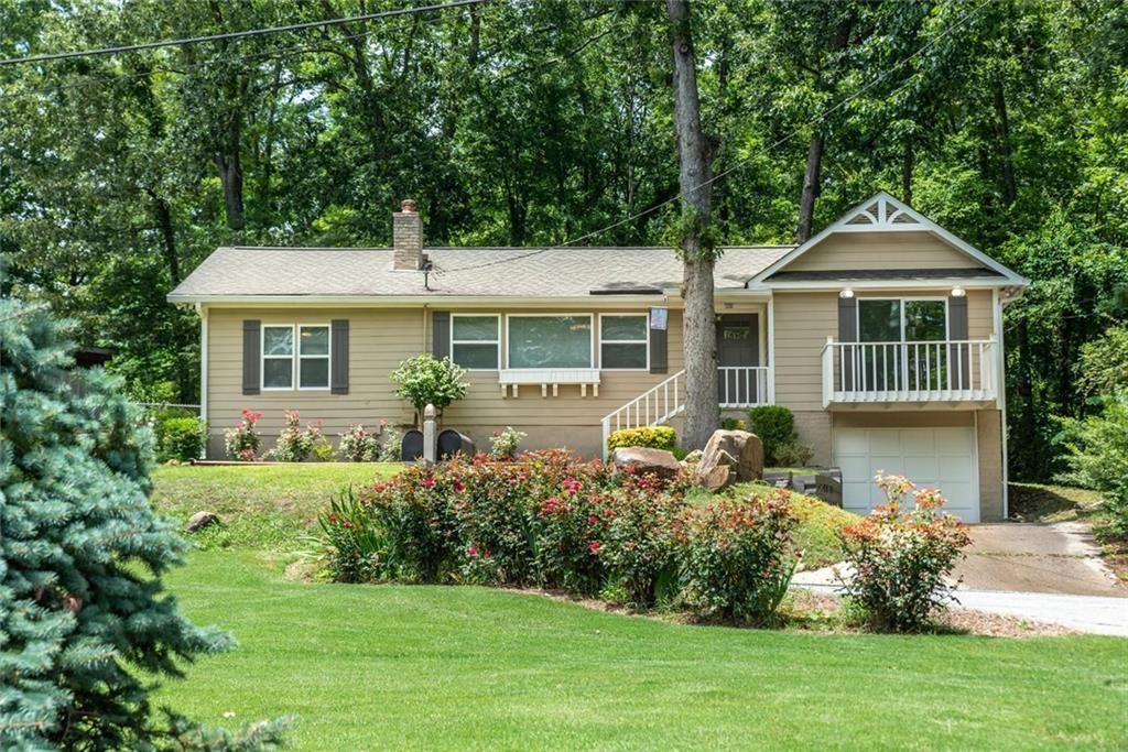 197 Lakeshore Circle - Photo 1