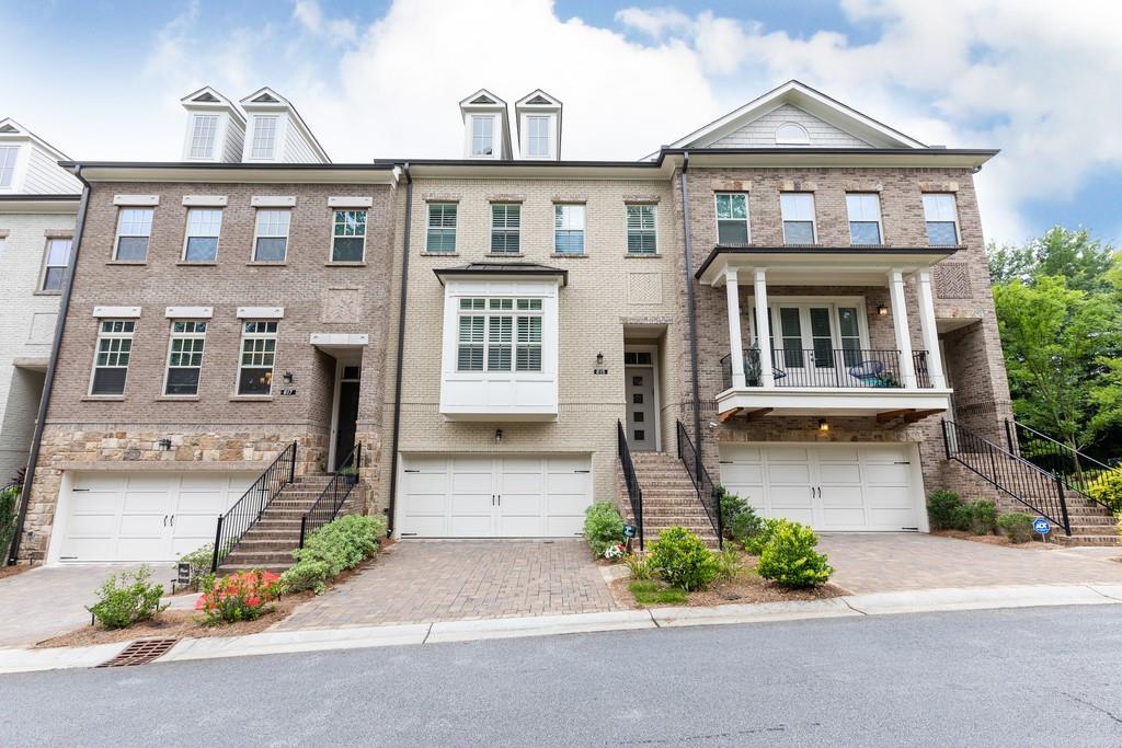 815 Canterbury Overlook - Photo 1