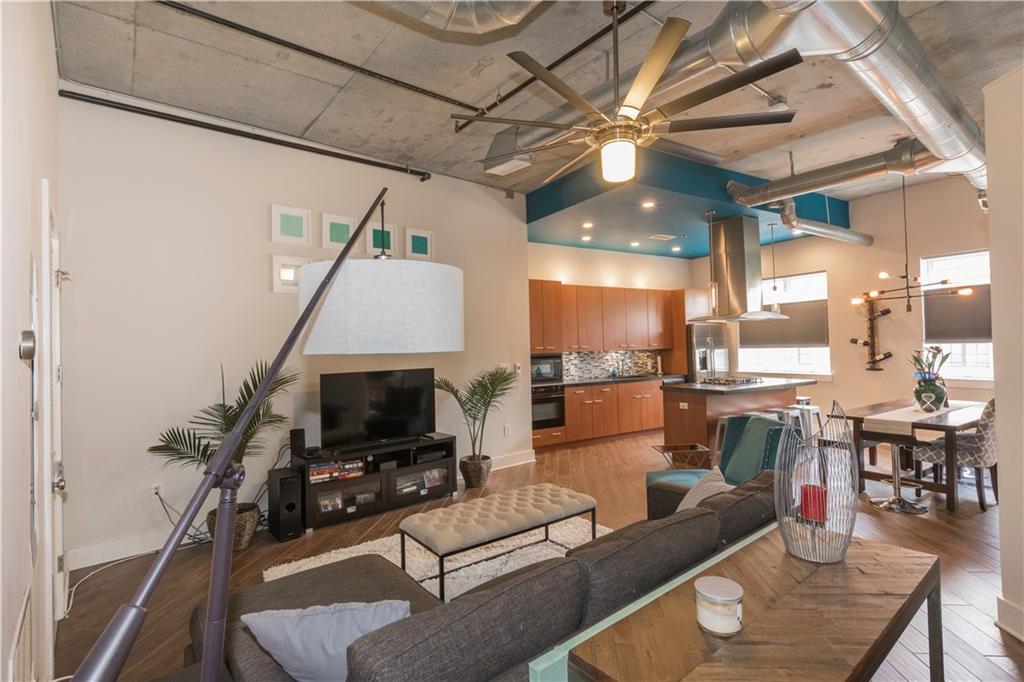 206 11th Street - Photo 1